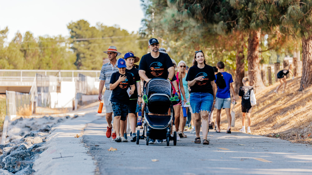 Volunteers walking in the walk for Restaveks event