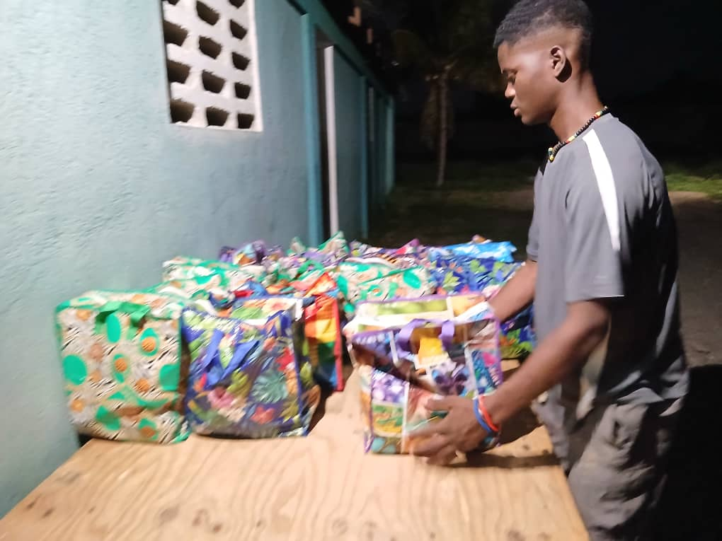 A man pack care packages